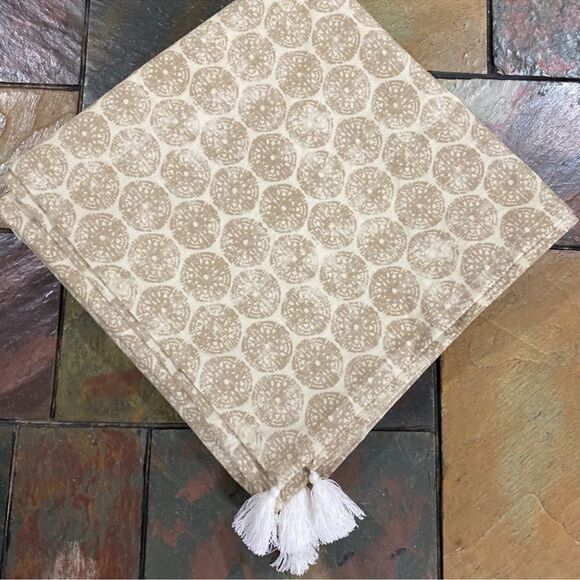 Threshold Beige Distressed Medallion Linen Blend Tassels Table Throw 50" x 50" - Picture 6 of 6